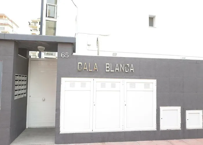 Апартаменты Cala Blanca Solo Familias Гандия